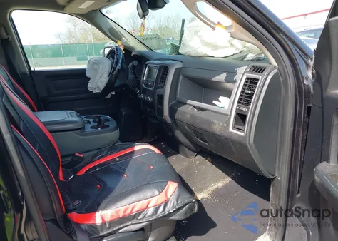 2015 Ram 1500 Express z USA, uszkodzony, nr VIN 1C6RR7FT8FS689670